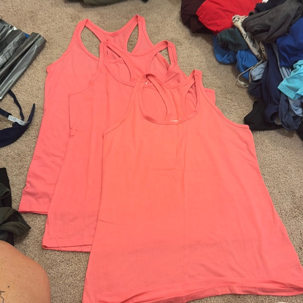 3 Old Navy ultralite tanks